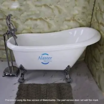 White Ceramic Bath Tub